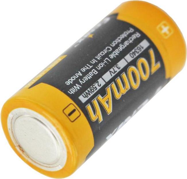 Actual product image AccuCell 8x quick charger and 16 pcs CR123A Li-ion battery pack (1 pcs., CR123A, 760 mAh, Battery + charger)