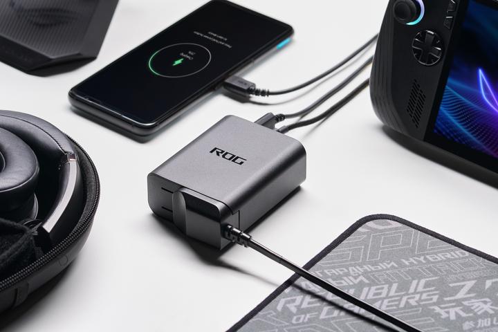 Actual product image ASUS AC140-01 3C1A CHARGER/BK/EU+UK//TYPE-C/20PCS (140 W)