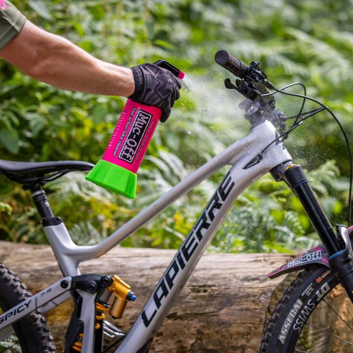Immagine prodotto Muc-Off Punk Powder + Bottle (500 ml, Set di cura, Pulitore per biciclette)