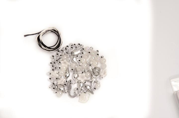 Actual product image Glorex Bead set