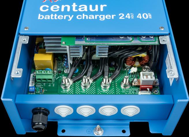 Produktbild Victron Energy Centaur Charger 12/40 (3) (12V, 40 A)