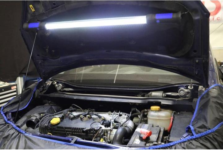 Actual product image BGS Lamp LED pour capot moteur sur accu (800 lm)