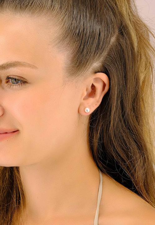Produktbild Muau Stud earrings yellow gold 750 freshwater pearl 6-6.5mm (750/18K Gelbgold)