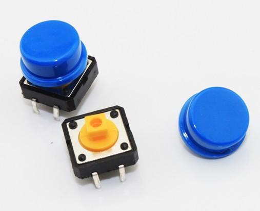 Image du produit Play-Zone Commutateur de platine 12mm x 12mm avec capuchon de couleur