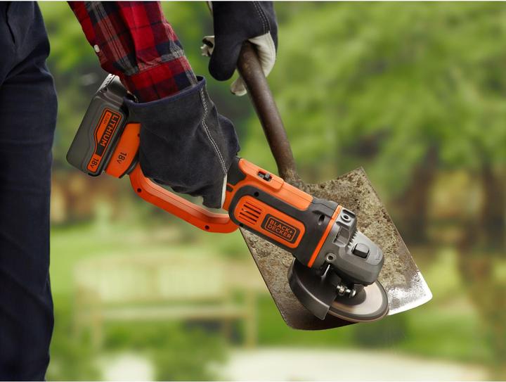 Productafbeelding Black & Decker Accu Haakse Slijper BCG720M1 (125 mm)