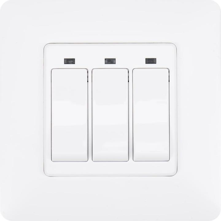 Actual product image PNI SmartHome WS323 triple smart switch for Internet lighting control, compatible with the TuyaSmar