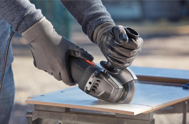 Actual product image Black & Decker BlackDecker Angle Grinder 900W (115 mm)