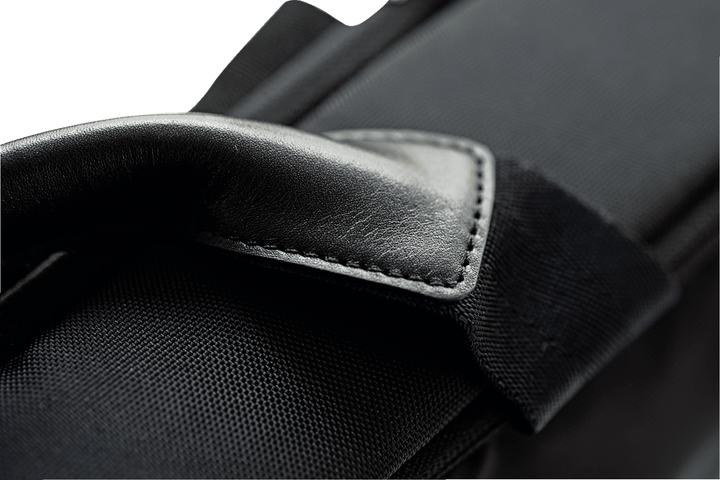 Actual product image Leitz Complete 15.6" Messenger Bag Smart Traveller (15.60", Universal)