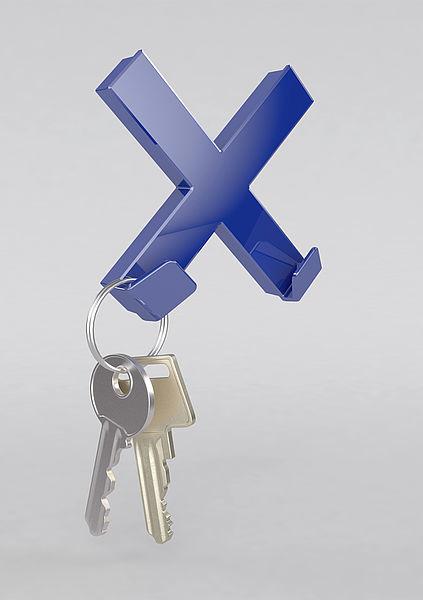 Produktbild Magni Mega Magnet CROSS XL (70 x 70 mm, inkl. 2 Haken zum Aufhängen von Gegenständen) blau (1 x)