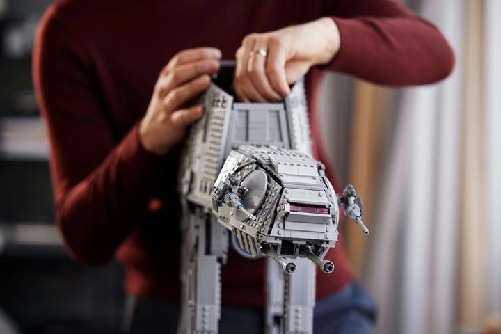 Productafbeelding LEGO AT-AT (75313, LEGO Star Wars, LEGO Zeldzame Sets)
