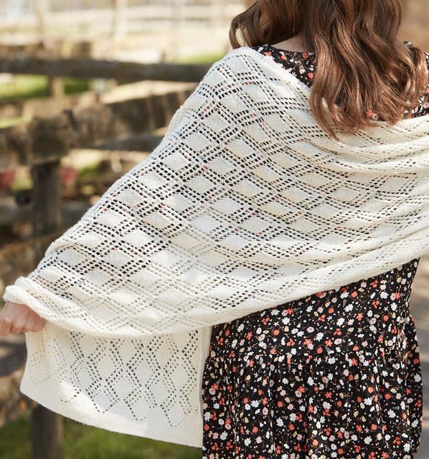 Actual product image Cottage Dreams - Naturverliebt Tücher stricken (German, Imke von Nathusius, Brigitte Zimmermann, 2021)