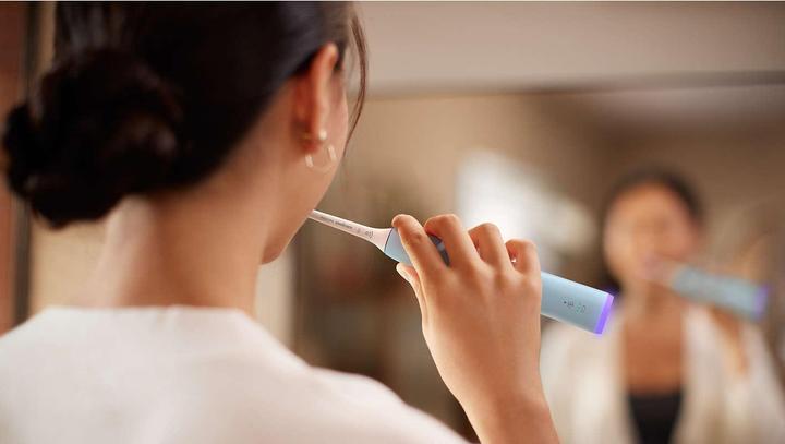 Actual product image Philips Sonicare Series 6100 (Sonic toothbrush)