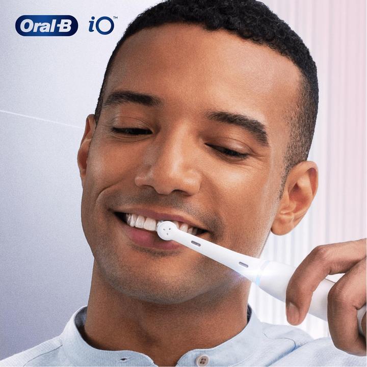 Actual product image Oral-B iO Gentle Care 80335631 Electric Toothbrush Head (e) (2 x)