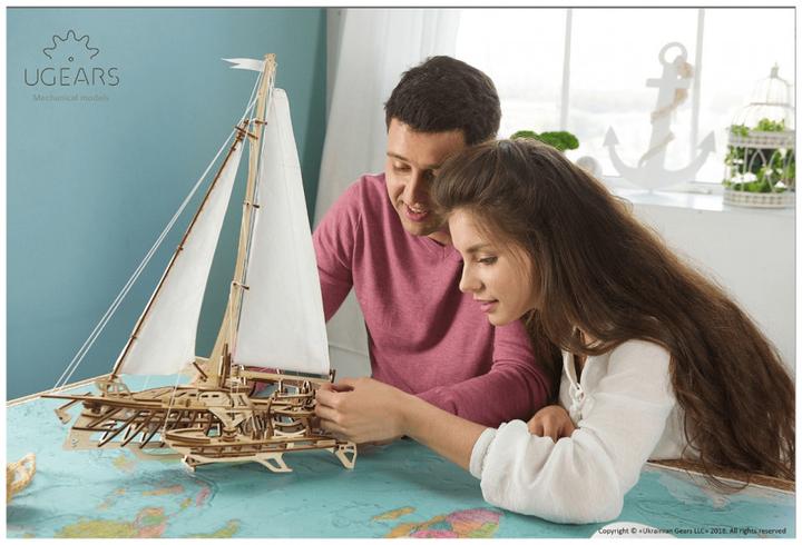 Produktbild Ugears Trimaran Merihobus
