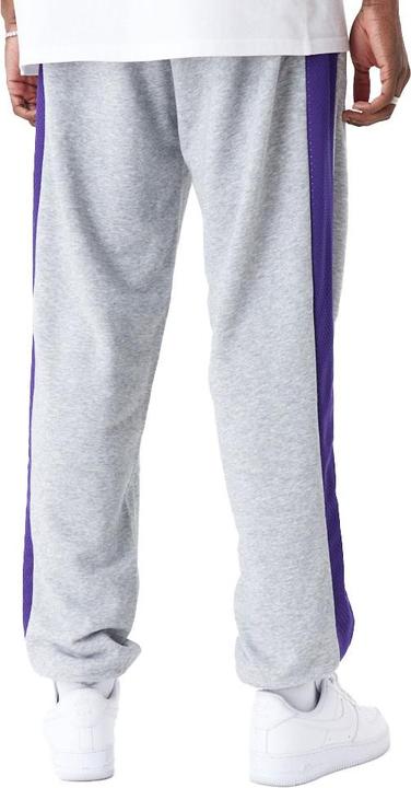 Image du produit New Era Jogger Sweatpants - SIDE PRINT Los Angeles Lakers (L)