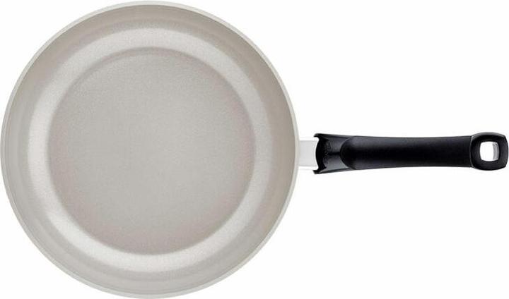 Actual product image Fissler Ceratal frying pan Cl. (20 cm, Frying pan, Aluminium)