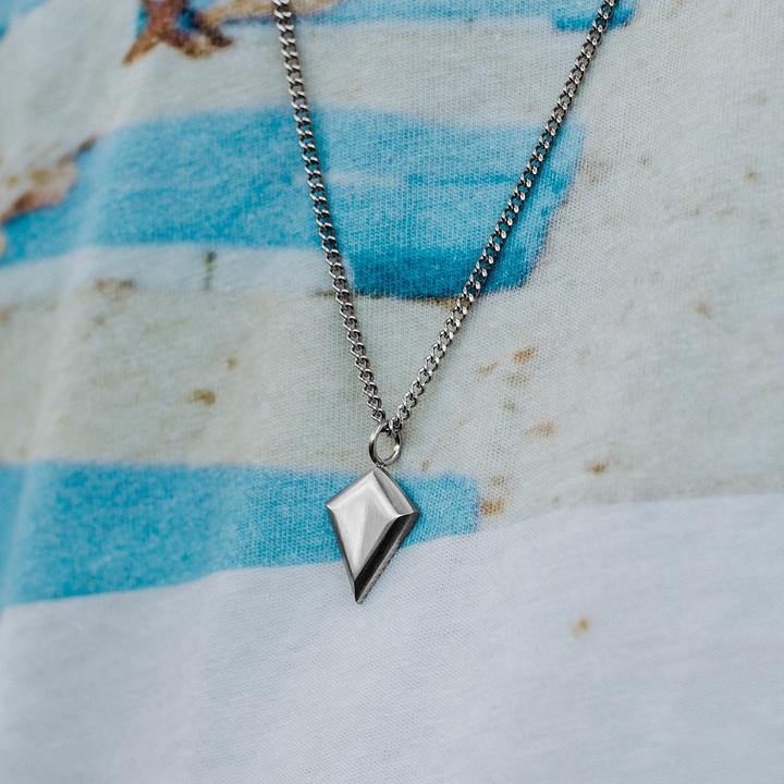Actual product image Lucleon Iconic (Metal)