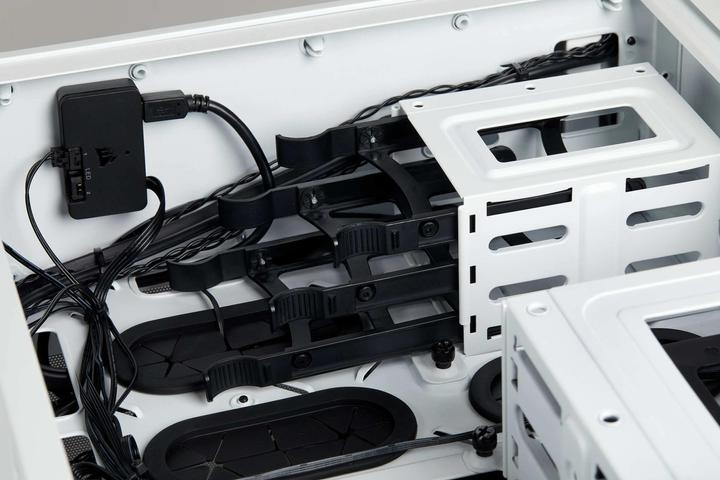 Produktbild Corsair Crystal 280X TG RGB (mATX)