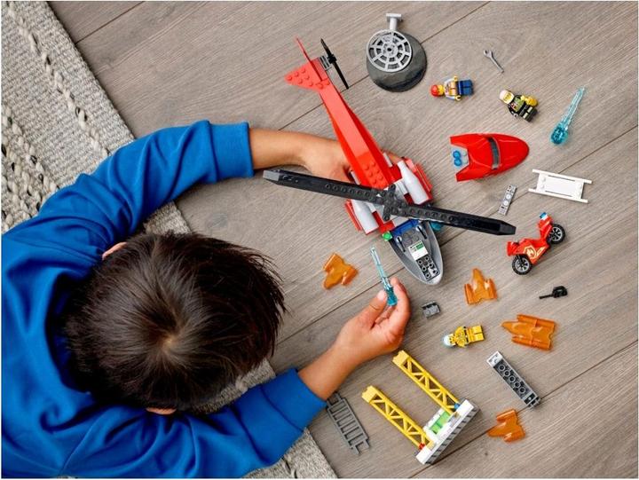Produktbild LEGO Feuerwehrhubschrauber (60281, LEGO City)
