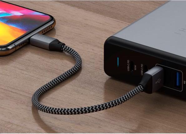 Actual product image Satechi USB A — Lightning (0.25 m)