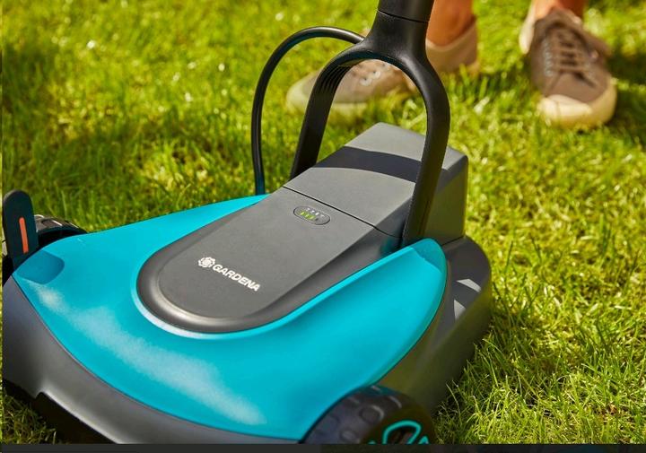 Actual product image Gardena HandyMower 22/18V P4A Ready-To-Use Set (Rechargeable battery operated)