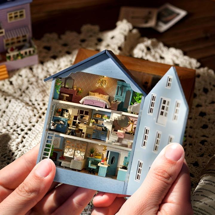 Immagine prodotto Activity Board Kit di miniature per case delle bambole fai da te - Regalo di compleanno perfetto - Contiene mobili