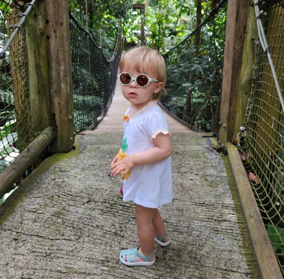 Produktbild Beaba Sonnenbrille 9-24 Mt JOY Graugrün