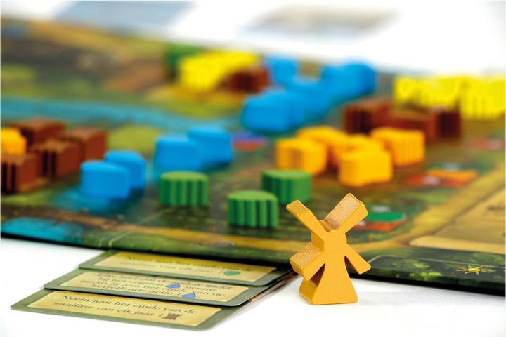 Actual product image 999Games Bread and Beer" board game.
