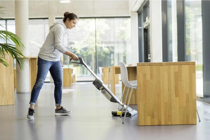Actual product image Kärcher Professional BR 30/1 C Bp (Scrubber-dryer)