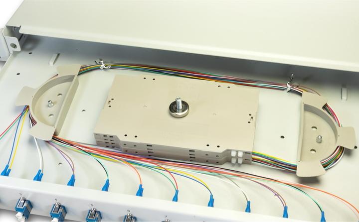 Produktbild Lightwin LWL Spleissbox, 24 Fasern, 12x DLC Multimode, 50/125µm OM3 Pigtail Spleissboxen (1.50 m)