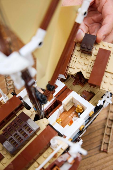Productafbeelding LEGO Uithoudingsvermogen (10335, LEGO Icons, LEGO Zeldzame Sets)