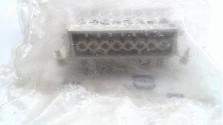 Immagine prodotto Harting 09 33 016 2701