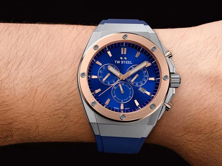 Image du produit TW-Steel TW Steel CE4046 CEO Tech Chrono 44 mm 10ATM (Chronographe)