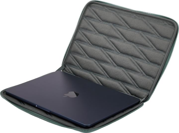 Actual product image Thule Gauntlet 5 MacBook Sleeve (14", Apple)