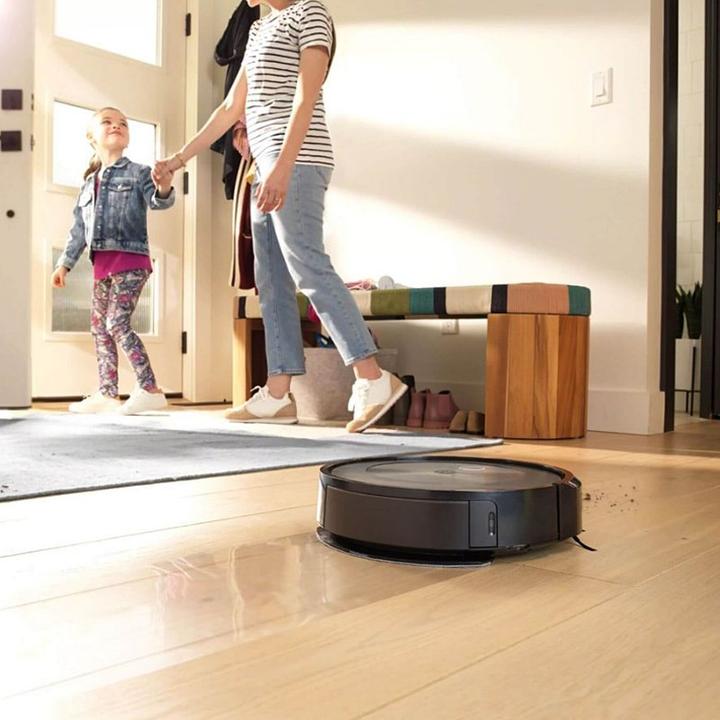 Produktbild iRobot Roomba Combo j5 (Saugwischroboter)