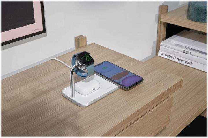 Actual product image Zens Aluminium Dual Wireless Charger + Watch (20 W)