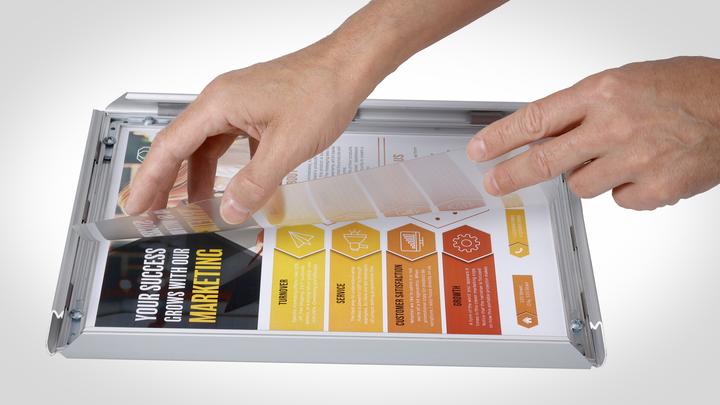 Actual product image Europel Poster frame, DIN A4, 25 mm, gold
