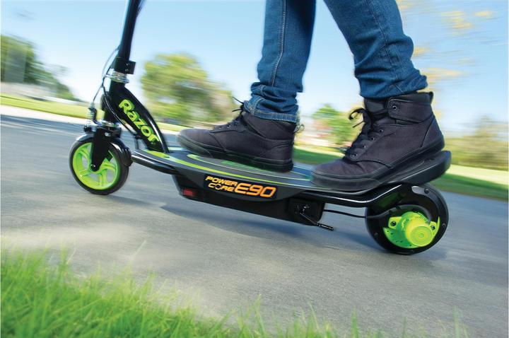 Actual product image Razor E90 Powercore (16 km/h, 24 km)