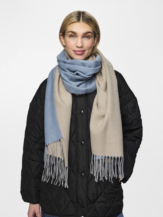 Actual product image Pieces Pcnoah Two Toned Long Scarf Noos Bc