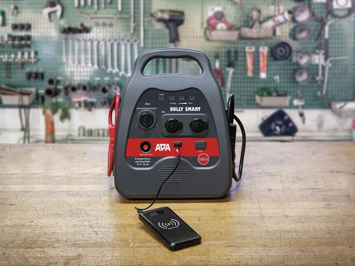 Produktbild APA Bully Smart Power Pack 12 V Starthilfe (1000 A, 18000 mAh)