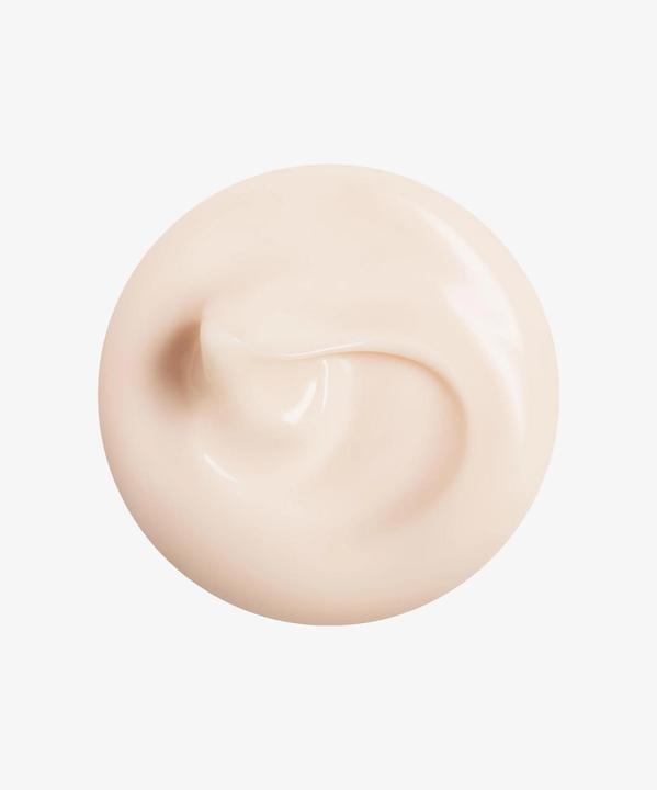 Actual product image Shiseido Uplifting & Firming Cream (30 ml, Day cream)