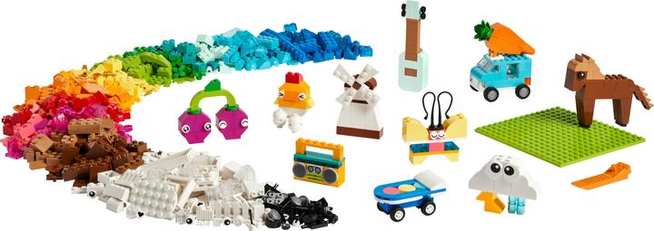 Actual product image LEGO Colourful building block box (11038, LEGO Classic)