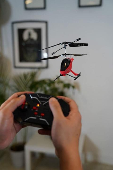 Actual product image Silverlit flybotic helicopter Air Python ass.