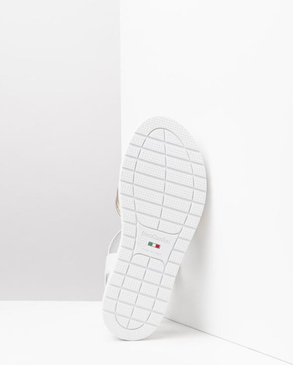 Actual product image Nero Giardini Pamplona (41)