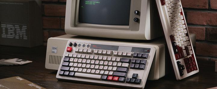 Actual product image 8bitdo Mechanical keyboard N Edition (Italian keyboard layout) (IT, Wireless, Cable)