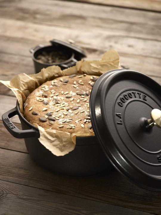 Actual product image Staub La Cocotte (24 cm, Casserole + Stewpot, Cast iron)