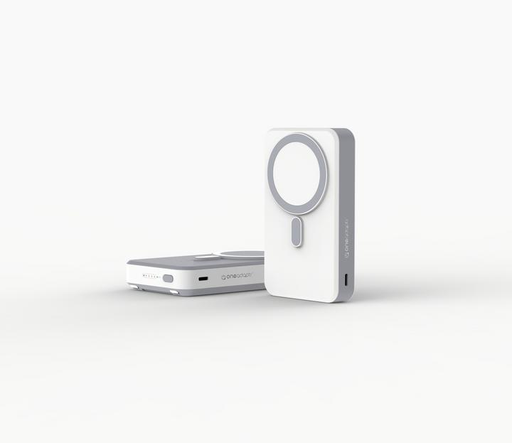 Actual product image OneAdaptr OneGo (10000 mAh, 15 W)