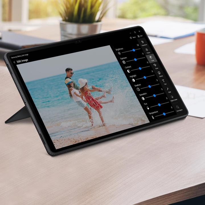 Actual product image Samsung Protective Standing Cover (Galaxy Tab S8 Ultra)