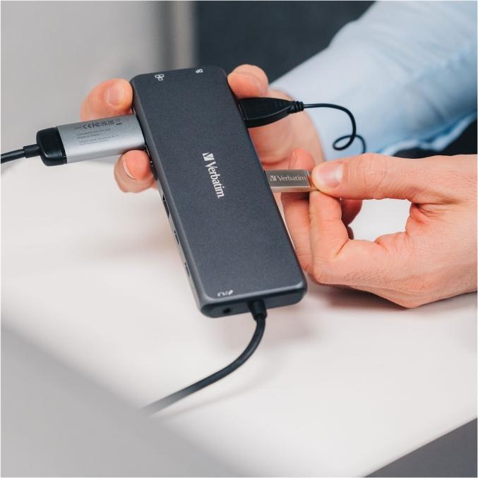 Actual product image Verbatim Pro Multiport Hub CMH-13 (USB-C, 13 Ports)