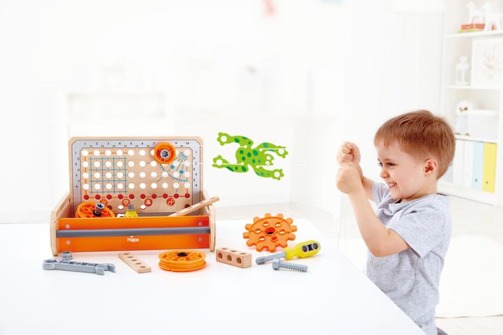 Actual product image Hape Tinkerer